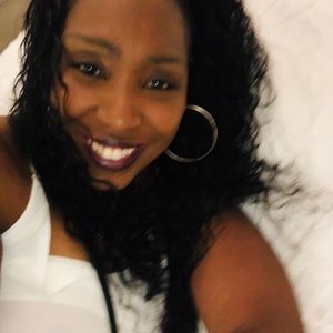 Meet your Posher, Felicia